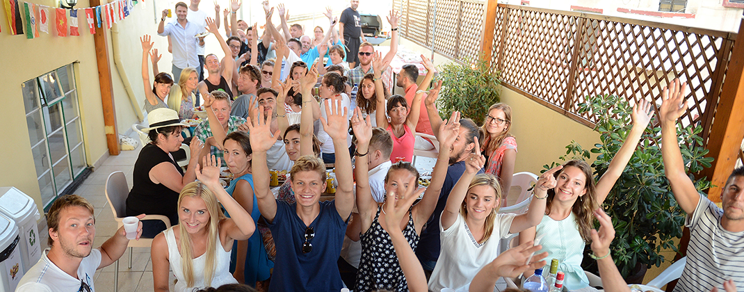 Strešná terasa a bazénový salónik