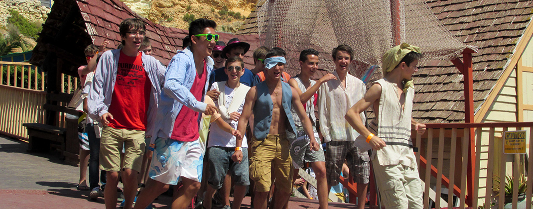 Nadviažte priateľstvá a bavte sa