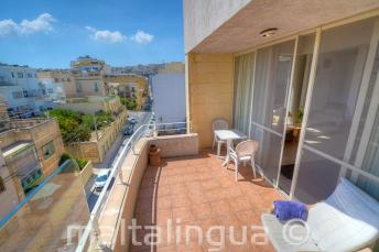 Balkón ubytovania v jazykovej škole v St Julians