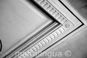 Škola má mnoho zaujímavých vlastností