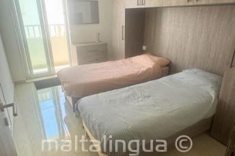 Ubytovanie s učiteľom v spálni číslo dva