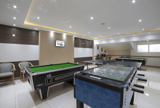 Mnoho rôznych hier, ktoré si môžete zahrať v rezidencii pre juniorov