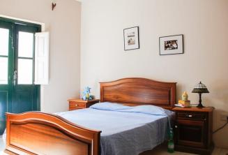 Spálňa v ubytovaní v rodine v St Julains