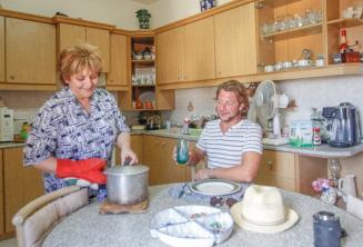 Naše hostiteľské rodiny ponúkajú polpenziu.